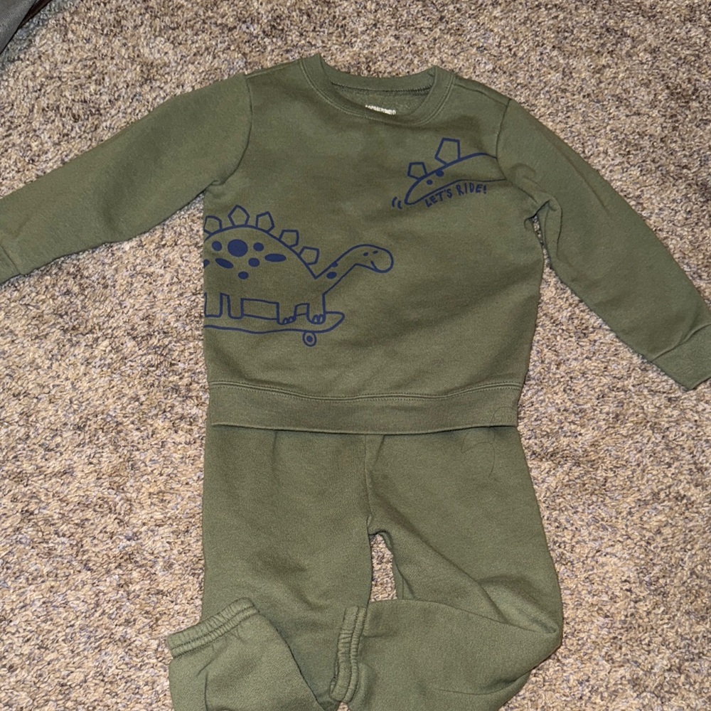 24m boys Garanimals Olive Green Dinosaur Top/bottom set